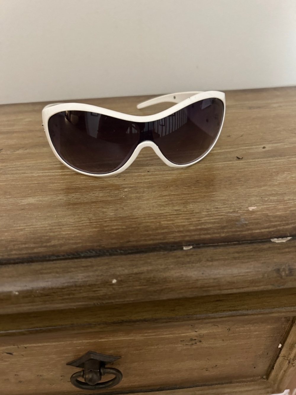 White Oversized Wrap Sunglasses for Women - Fashion UV Protection